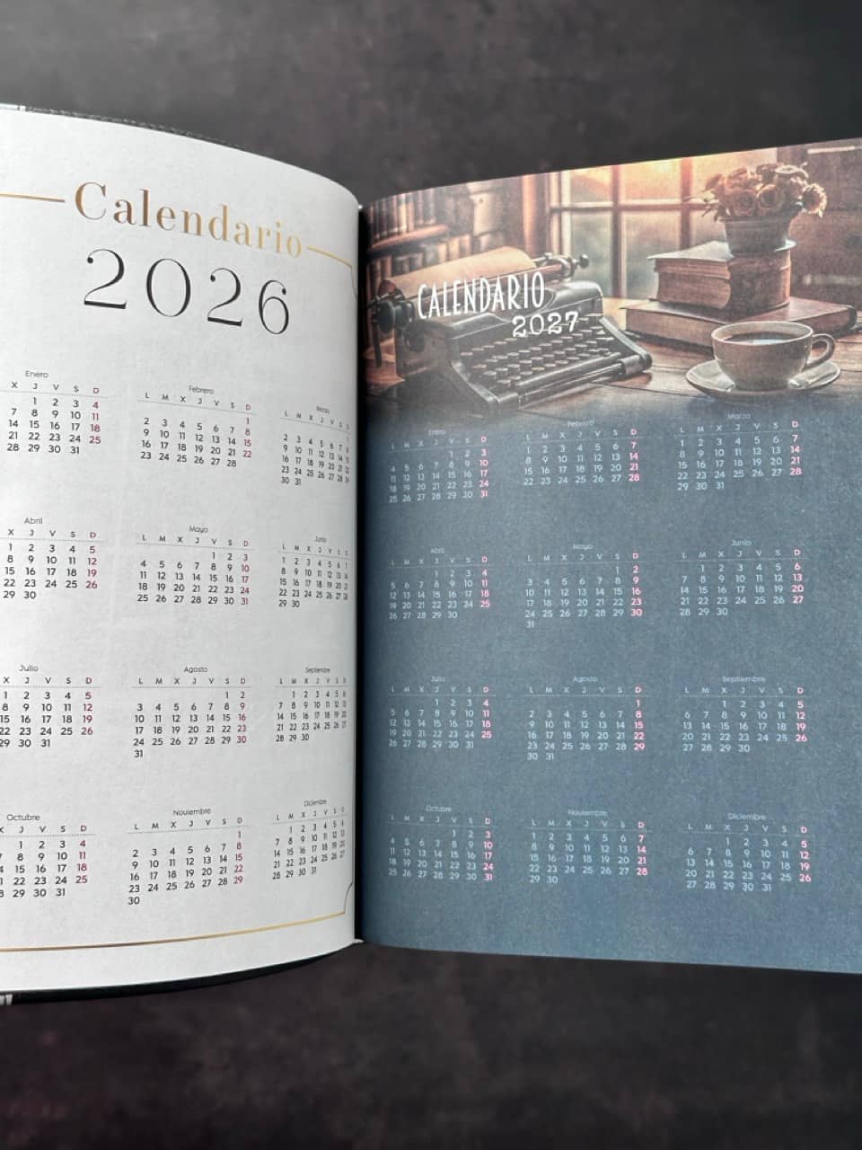 Agenda Tesoros de Sabiduría 2026 i/piel negro pack con llavero y bolígrafo