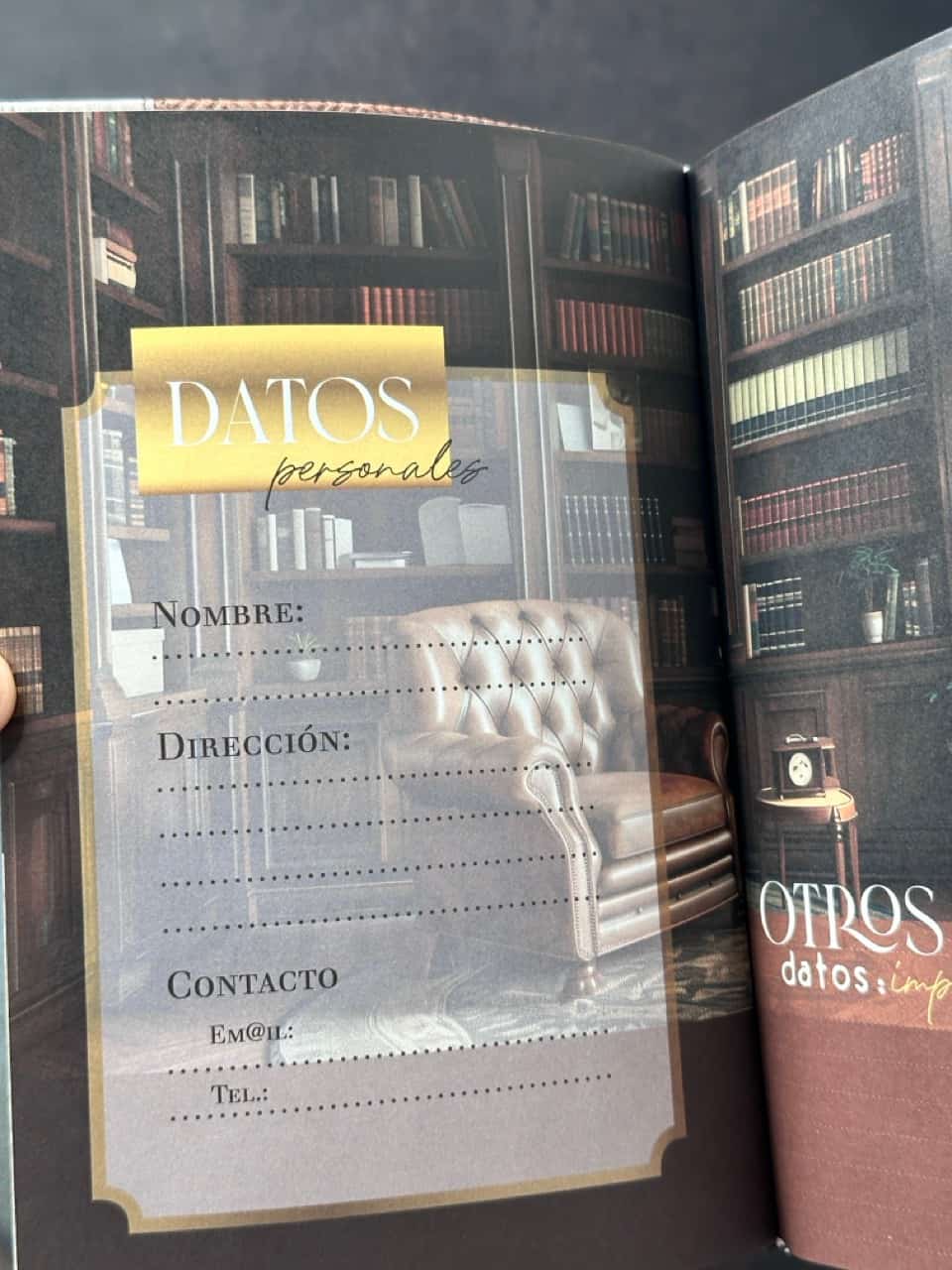 Agenda Tesoros de Sabiduría 2026 i/piel café pack con llavero y bolígrafo