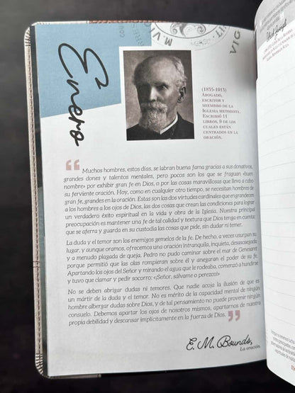 Agenda Tesoros de Sabiduría 2026 i/piel café pack con llavero y bolígrafo