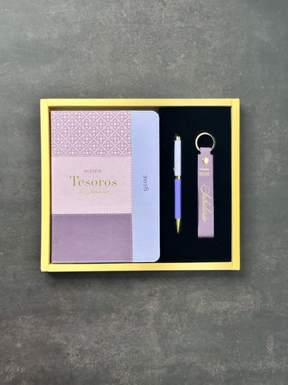 Agenda Tesoros de Sabiduría 2026 i/piel lila/lila pack con llavero y bolígrafo